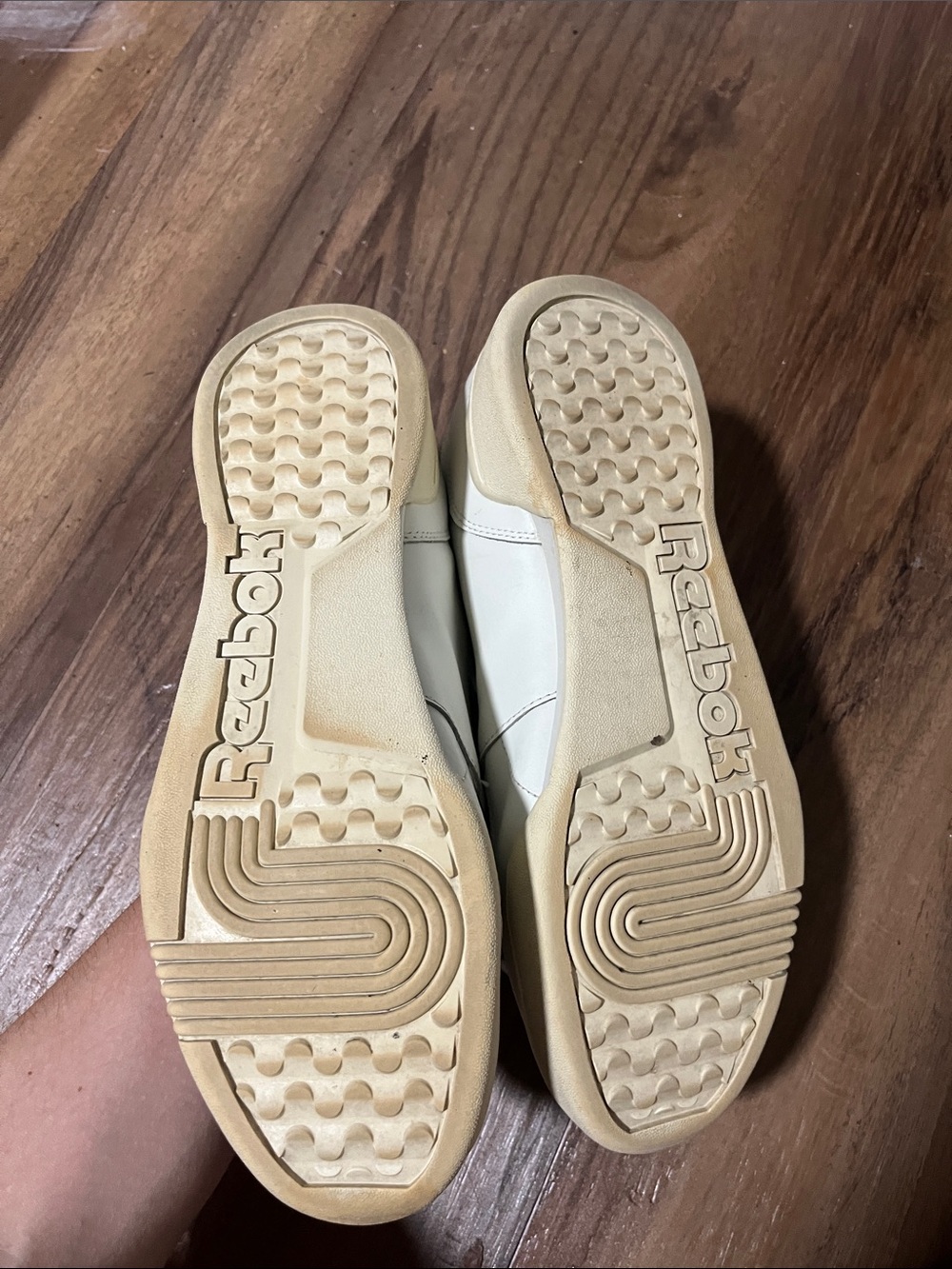 Reebok Leather Sneaker - Picture 7 of 7